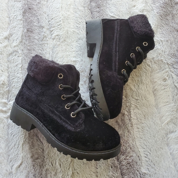 Girls' Black Velour Combat Boots - Picture 3 of 5